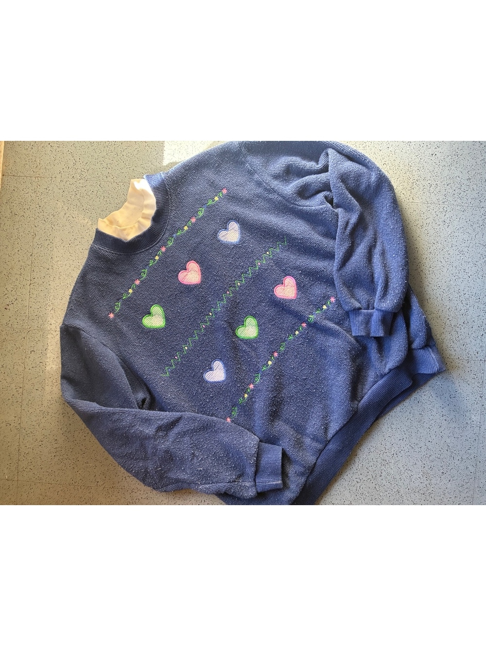 BonWorth Women’s Blue Grannycore Embroidered Heart Crewneck Sweatshirt L/XL Cozy